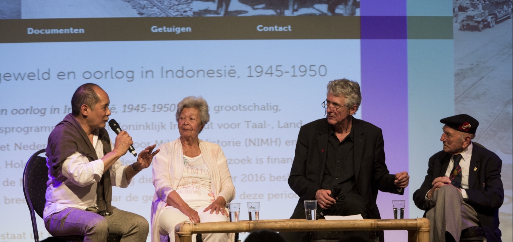 Peter Bouman, Rita Young, Fridus Steijlen and Ad Jansen during the kick-off of witnesses and contemporaries at the Tong Tong Fair. Beeld: Tong Tong Fair/Henriette Guest